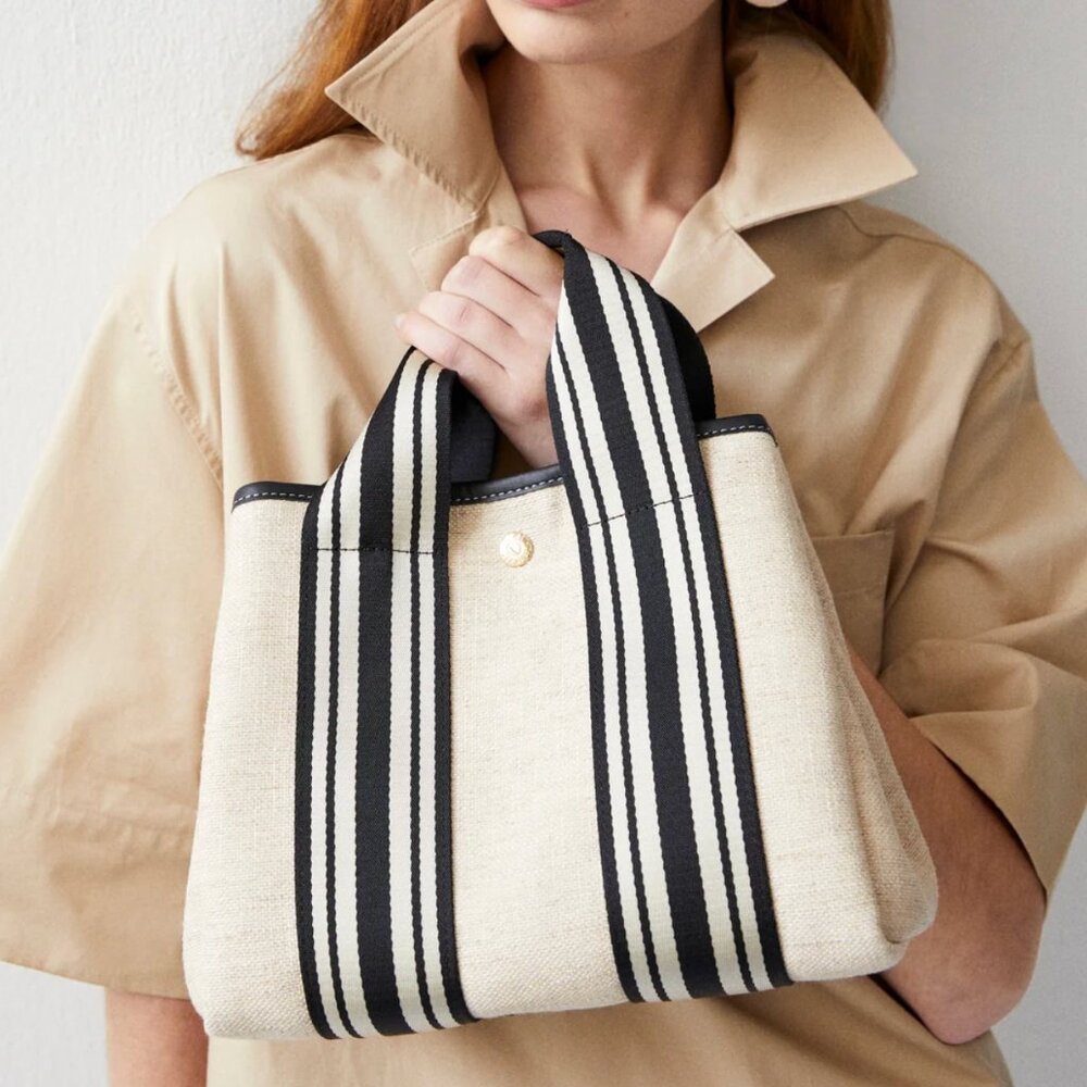 Traversée S - Linen Cream Equestrian Navy - Picture 2 of 8
